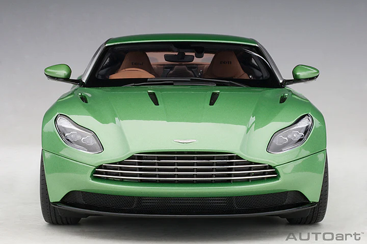 AUTOart Aston Martin DB11 Apple Tree Green Metallic 1:18 - Image 5
