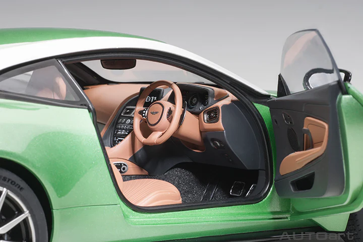 AUTOart Aston Martin DB11 Apple Tree Green Metallic 1:18 - Image 9