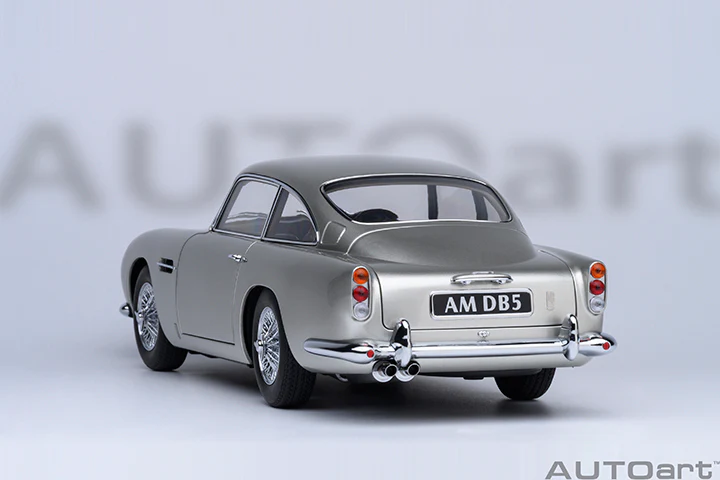 AUTOart Aston Martin DB5 Birch Silver 1:18 - Image 20
