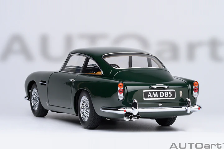 AUTOart Aston Martin DB5 British Racing Green 1:18 - Image 20