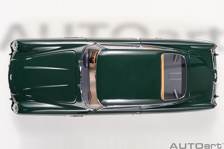 AUTOart Aston Martin DB5 British Racing Green 1:18 - Image 7