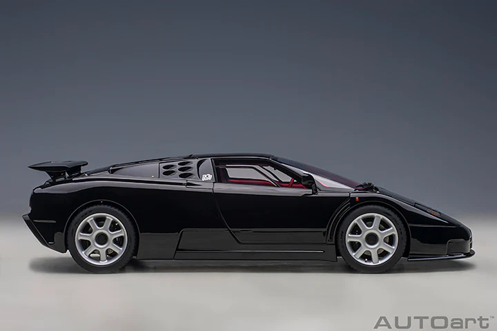AUTOart Bugatti EB110 SS Nero Vernice (Black) 1:18 - Image 4