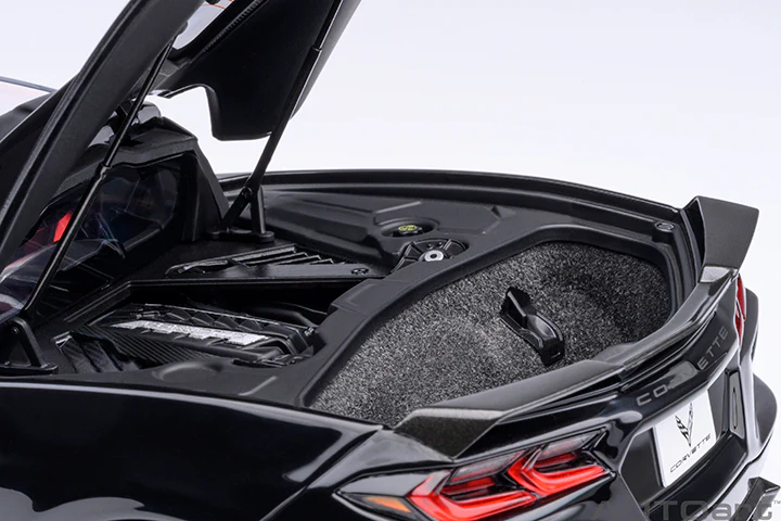 AUTOart Chevy Corvette C8 Z51 Black 1:18 - Image 14
