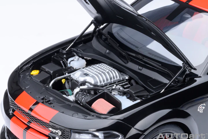 AUTOart Dodge Charger SRT Hellcat Redeye Jailbreak Pitch Black w/ Red Stripes 1:18 - Image 11