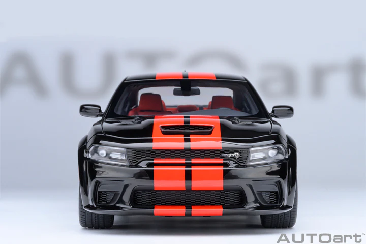 AUTOart Dodge Charger SRT Hellcat Redeye Jailbreak Pitch Black w/ Red Stripes 1:18 - Image 5