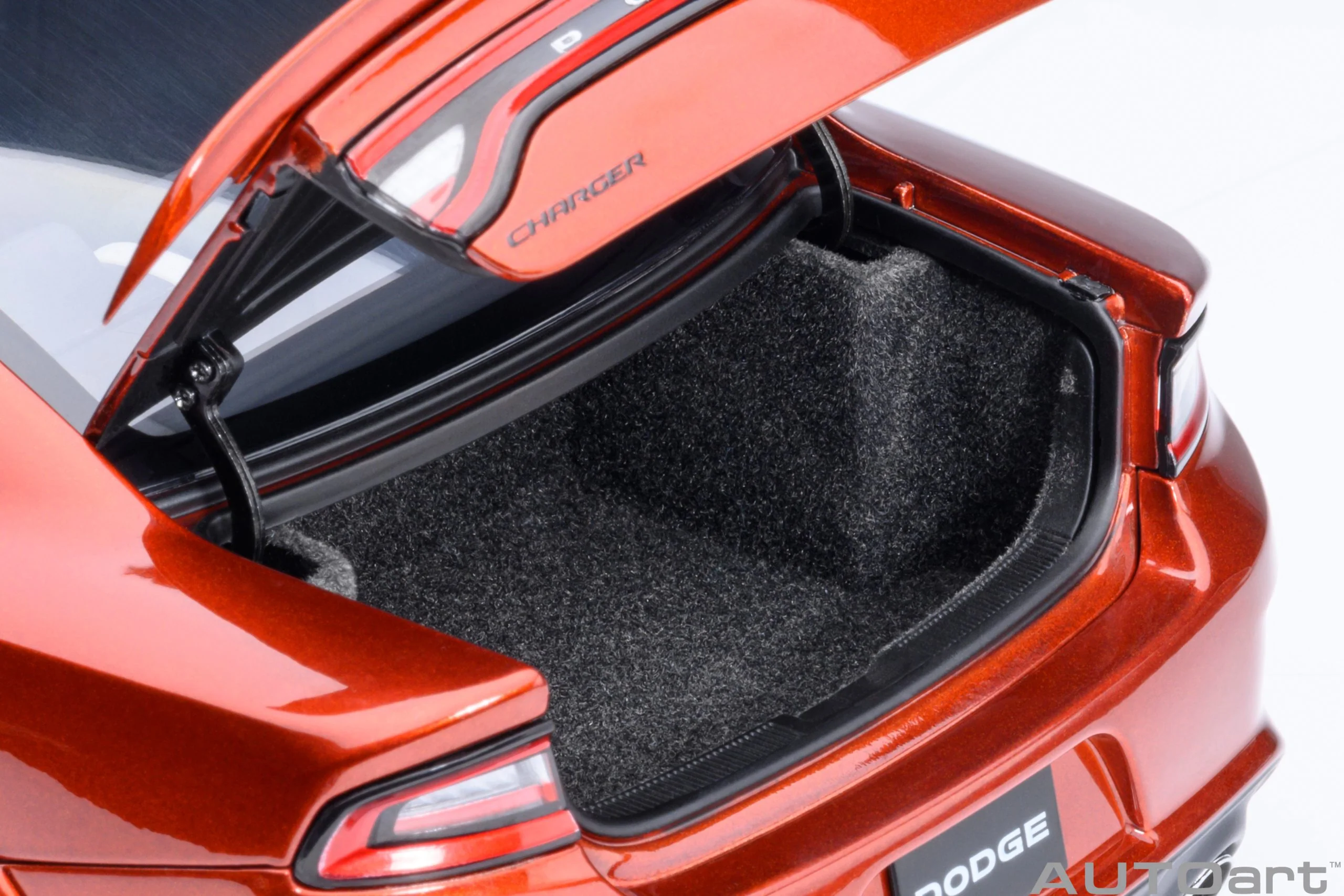 AUTOart Dodge Charger SRT Hellcat Redeye Jailbreak Sinamon Stick 1:18 - Image 13