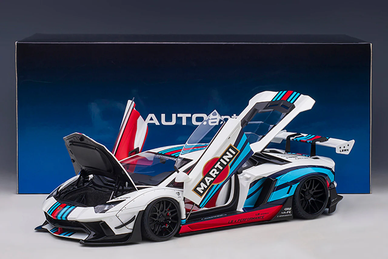 AUTOart Lamborghini Aventador Liberty Walk LB-Works Limited Edition Martini Livery 1:18 - Image 9