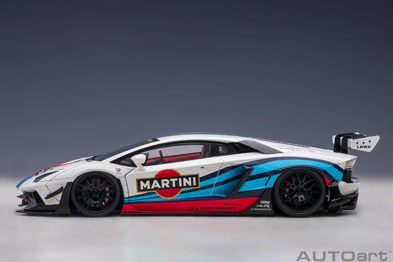 AUTOart Lamborghini Aventador Liberty Walk LB-Works Limited Edition Martini Livery 1:18 (Preowned)) - Image 3