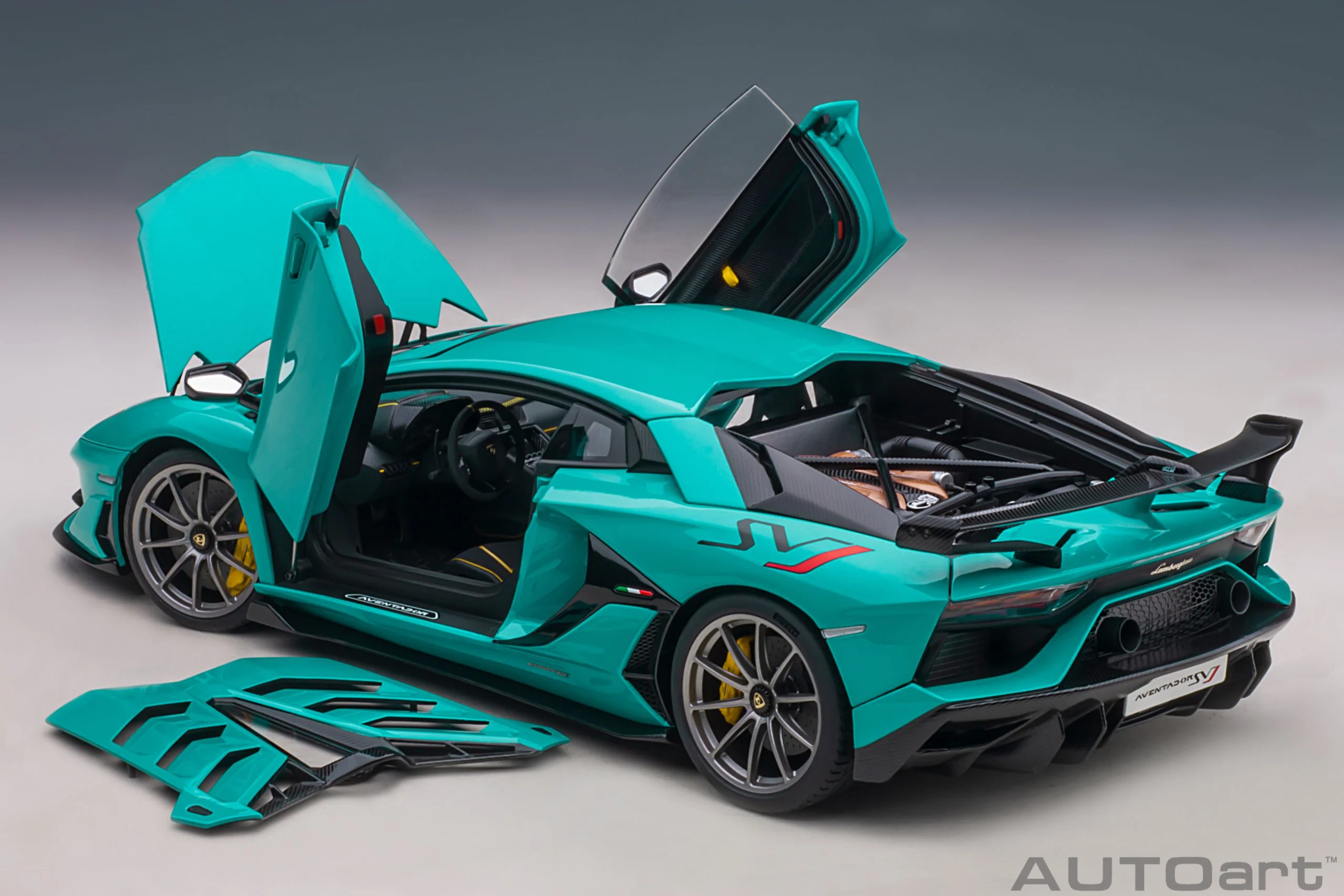 AUTOart Lamborghini Aventador SVJ Blu Glauco (Solid Blue) 1:18 - Image 13