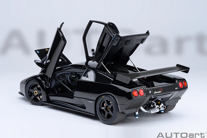 AUTOart Lamborghini Diablo GTR Deep Black 1:18 - Image 16