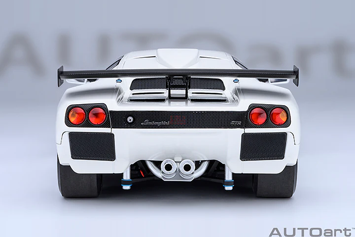 AUTOart Lamborghini Diablo GTR Impact White 1:18 - Image 6