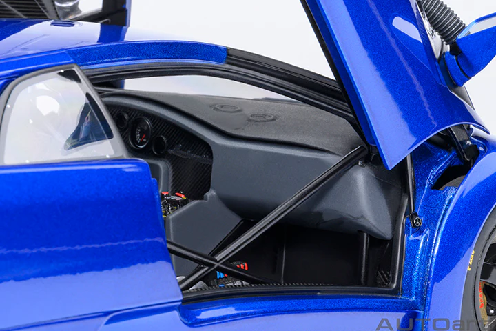 AUTOart Lamborghini Diablo GTR Monterey Blue 1:18 - Image 10