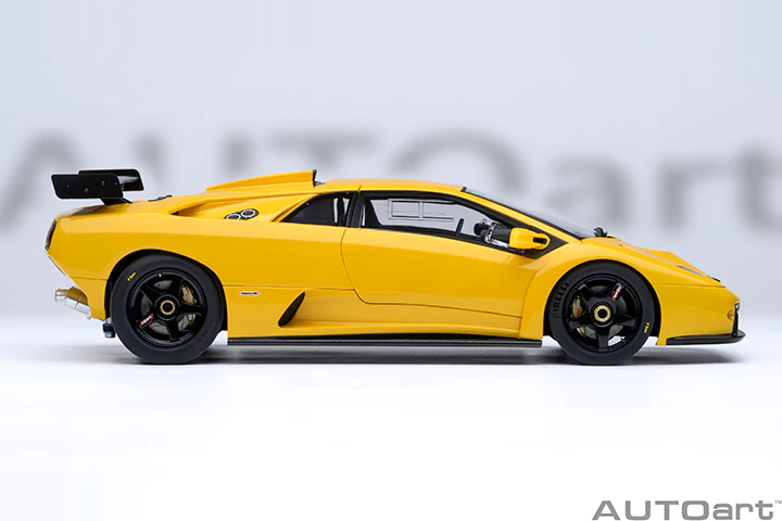 AUTOart Lamborghini Diablo GTR Superfly Yellow 1:18 - Image 4