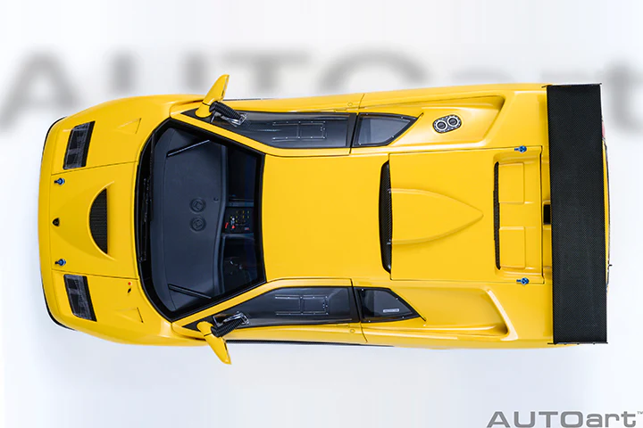 AUTOart Lamborghini Diablo GTR Superfly Yellow 1:18 - Image 7