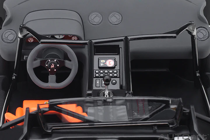 AUTOart Lamborghini Diablo SV-R Deep Black 1:18 - Image 14