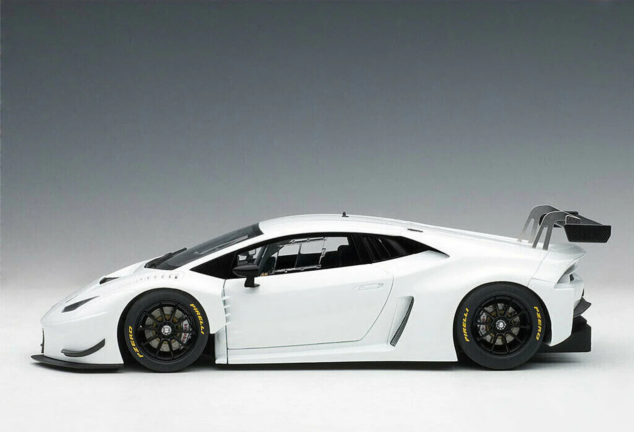 AUTOart Lamborghini Huracan GT3 Plain Body Version Blanco Isis (Solid White) 1:18 - Image 4