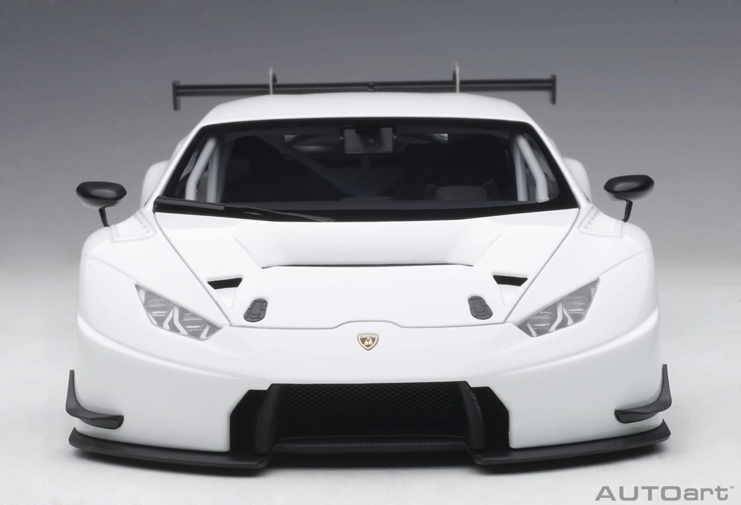 AUTOart Lamborghini Huracan GT3 Plain Body Version Blanco Isis (Solid White) 1:18 - Image 5