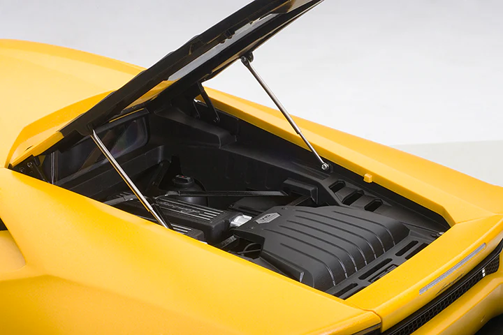 AUTOart Lamborghini Huracan LP610-4 Giallo Horus (Matte Yellow) 1:12 - Image 12