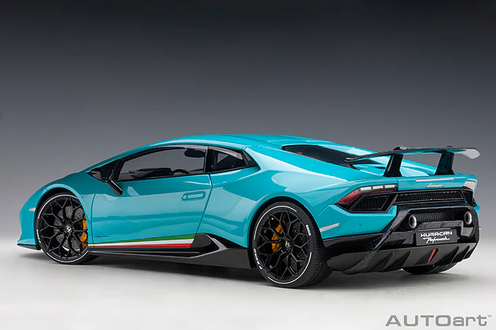 AUTOart Lamborghini Huracan Performante Blu Glauco (Solid Blue) 1:12 - Image 4