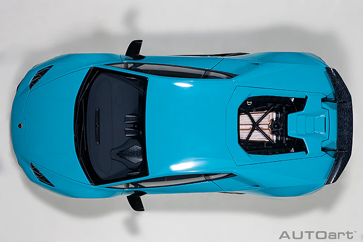 AUTOart Lamborghini Huracan Performante Blu Glauco (Solid Blue) 1:12 - Image 8
