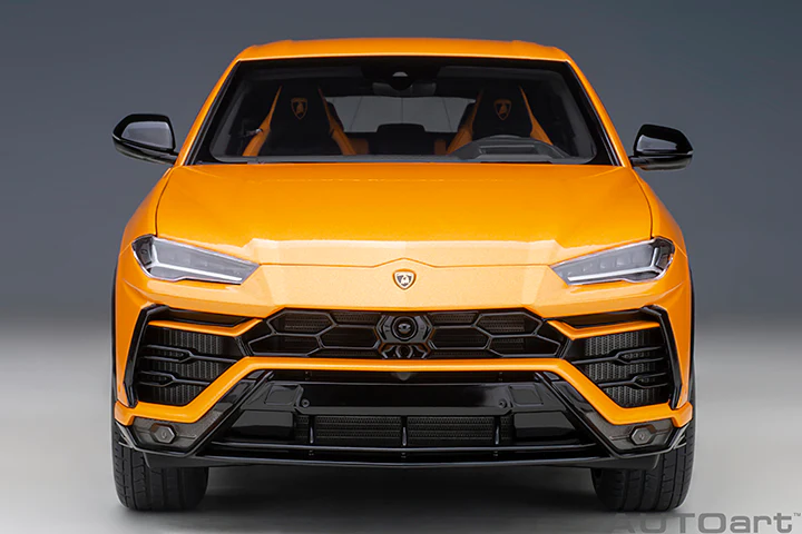 AUTOart Lamborghini Urus Arancio Borealis (Pearl Orange) 1:18 - Image 5