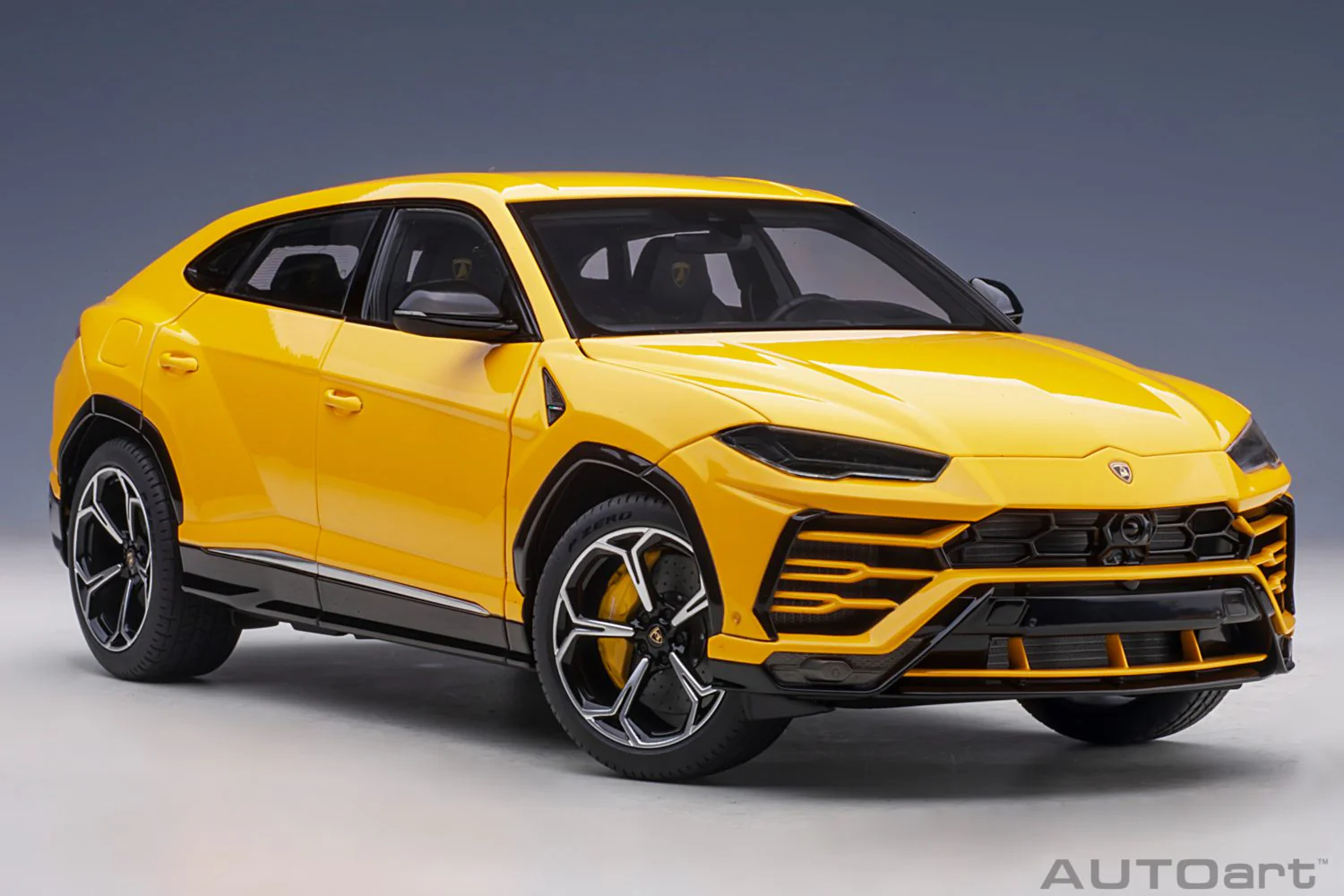 AUTOart Lamborghini Urus Giallo Auge (Yellow) 1:18 - Image 14