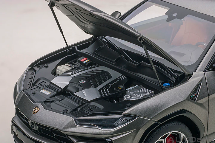 AUTOart Lamborghini Urus Grigio Titans (Matte Grey) 1:18 - Image 10