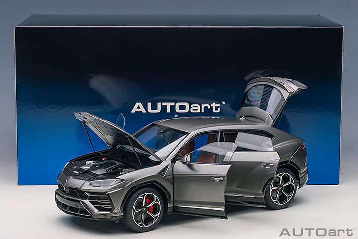 AUTOart Lamborghini Urus Grigio Titans (Matte Grey) 1:18 - Image 17