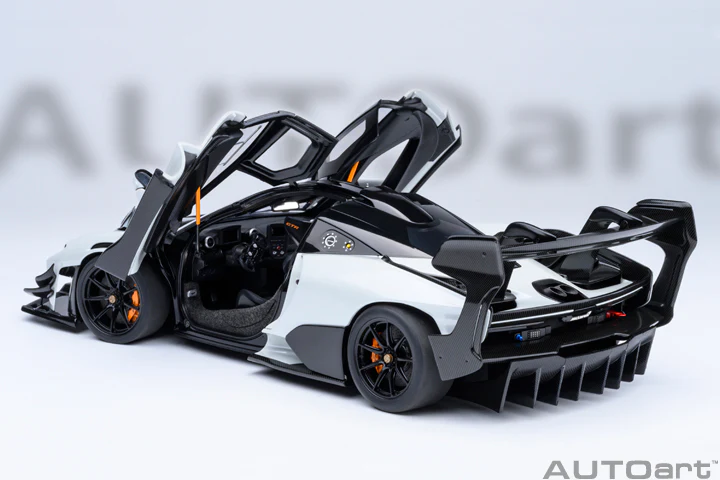 AUTOart Mclaren Senna GTR Silica White 1:18 - Image 13