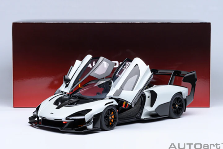 AUTOart Mclaren Senna GTR Silica White 1:18 - Image 19
