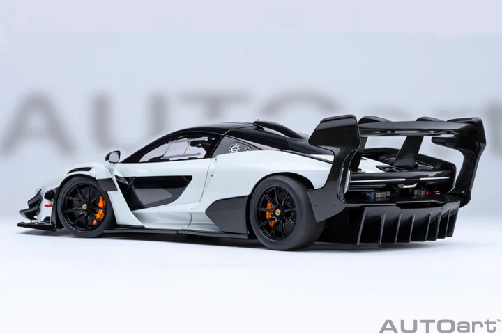 AUTOart Mclaren Senna GTR Silica White 1:18 - Image 2