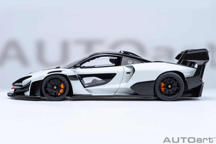 AUTOart Mclaren Senna GTR Silica White 1:18 - Image 3