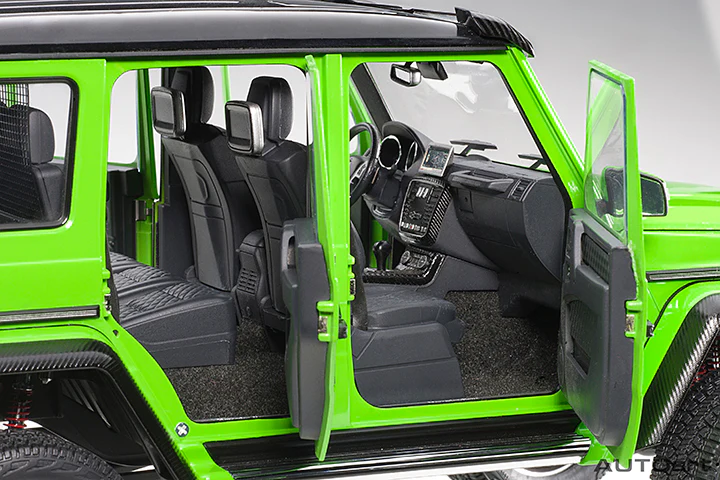 AUTOart Mercedes-Benz G500 4x4 2 G-Class Alien Green 1:18 - Image 11