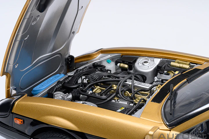 AUTOart 1979 Nissan Fairlady Z (S130) Seibu-Keisatsu Super Z Gold & Black 1:18 - Image 12