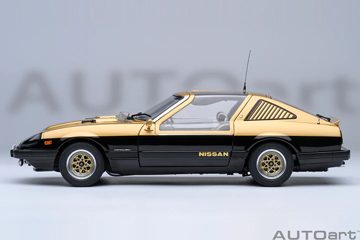 AUTOart 1979 Nissan Fairlady Z (S130) Seibu-Keisatsu Super Z Gold & Black 1:18 - Image 4