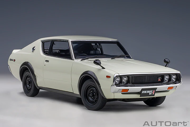 AUTOart Nissan Skyline 2000 GT-R (KPGC110) Standard Version White 1:18 - Image 14