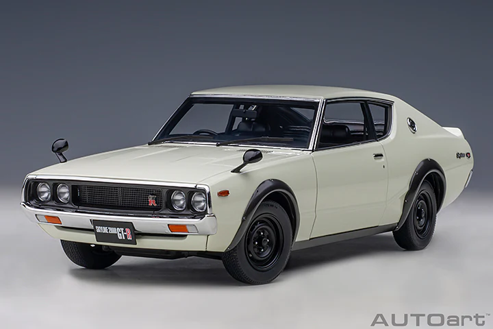 AUTOart Nissan Skyline 2000 GT-R (KPGC110) Standard Version White 1:18 - Image 15