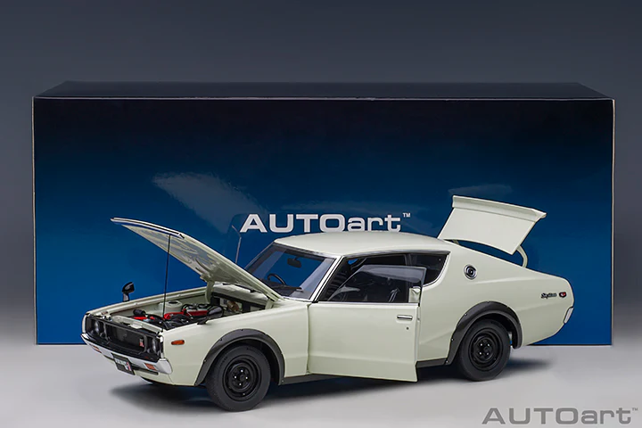 AUTOart Nissan Skyline 2000 GT-R (KPGC110) Standard Version White 1:18 - Image 18