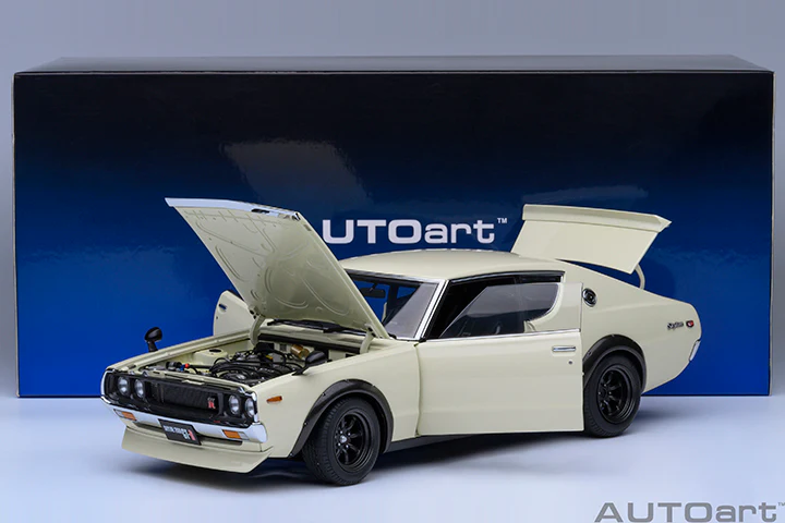 AUTOart Nissan Skyline 2000 GT-R (KPGC110) Z-Tune White 1:18 - Image 20
