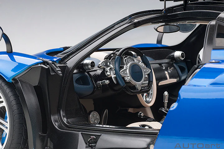 AUTOart Pagani Huayra Blue Metallic w/ Silver Wheels 1:12 - Image 7