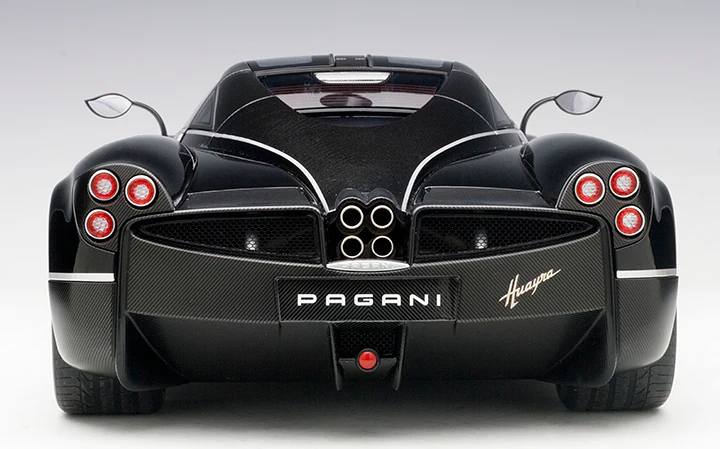 AUTOart Pagani Huayra Gloss Black & Silver Stripes w/ Silver Wheels 1:12 - Image 7