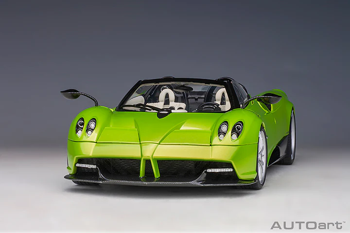 AUTOart Pagani Huayra Roadster Verde Firenze Pearl Green 1:18 - Image 24