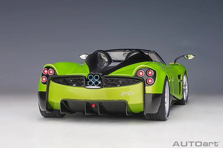 AUTOart Pagani Huayra Roadster Verde Firenze Pearl Green 1:18 - Image 25