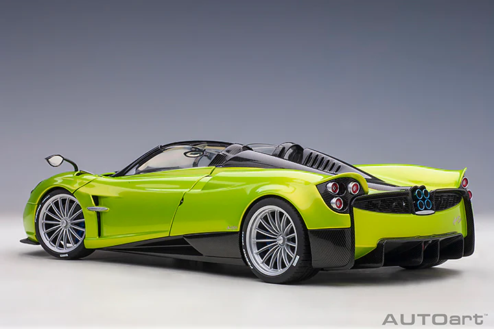 AUTOart Pagani Huayra Roadster Verde Firenze Pearl Green 1:18 - Image 3