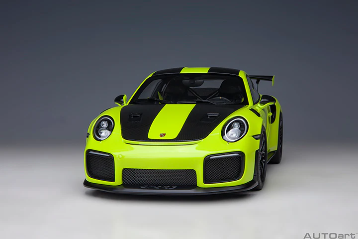 AUTOart Porsche 911 991.2 GT2 RS w/ Weissach Pkg Acid Green 1:18 - Image 18