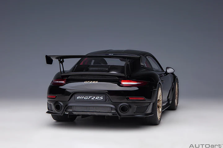 AUTOart Porsche 911 991.2 GT2 RS w/ Weissach Pkg Black 1:18 - Image 19