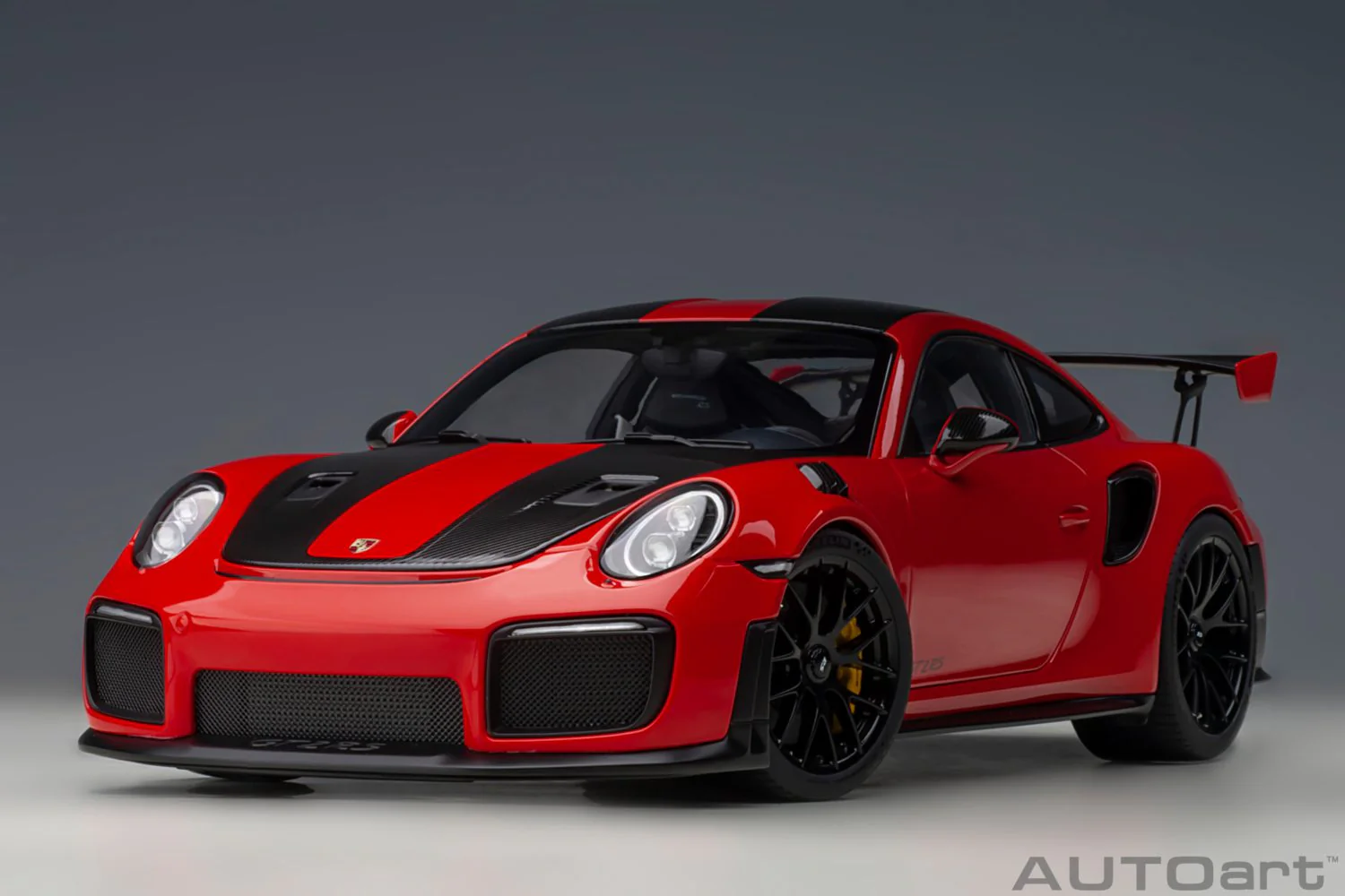 AUTOart Porsche 911 991.2 GT2 RS w/ Weissach Pkg Guards Red 1:18 - Image 15