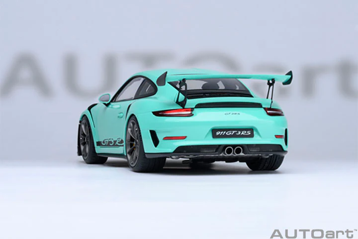 AUTOart Porsche 911 991.2 GT3 RS Mint Green 1:18 - Image 21