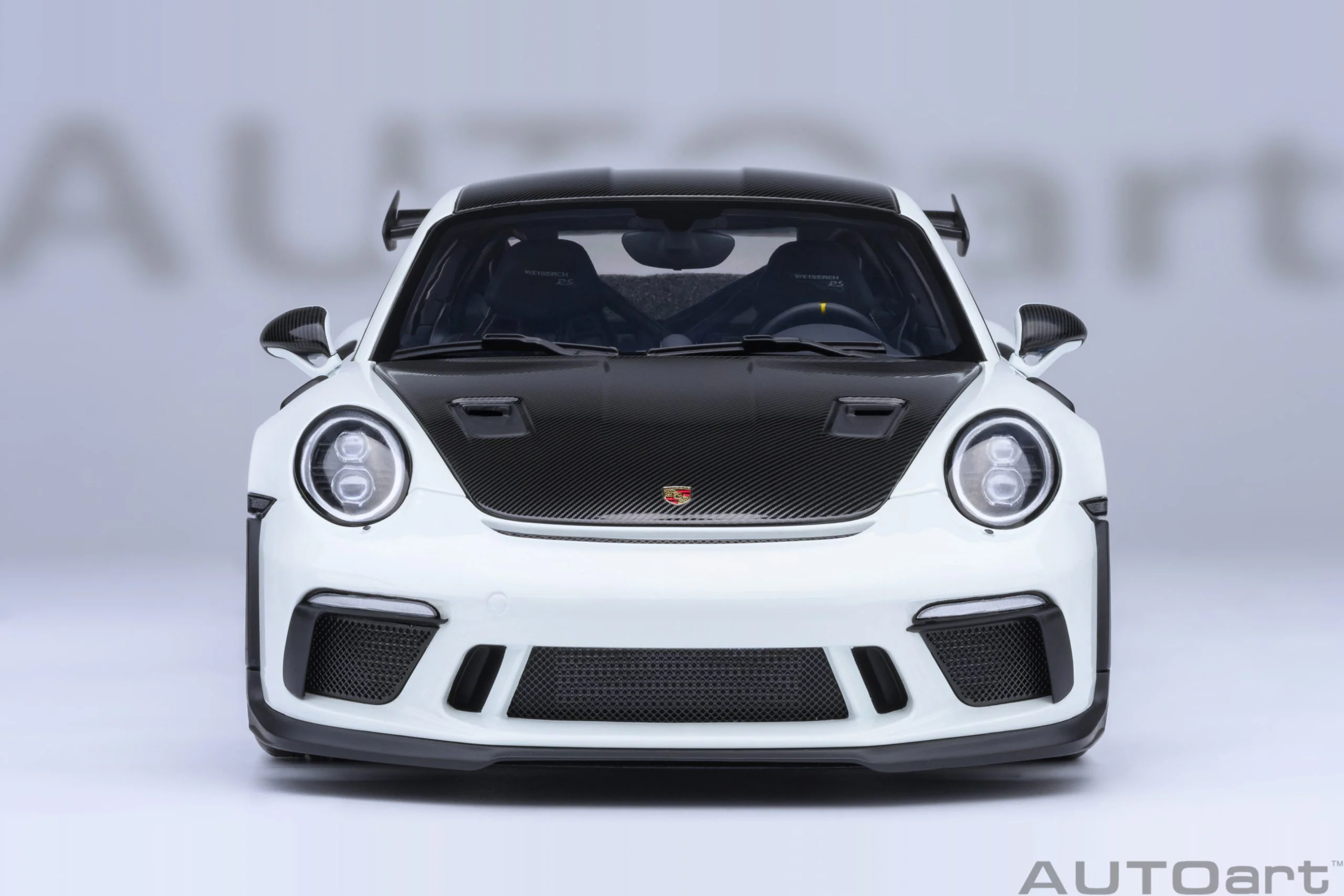 AUTOart Porsche 911 991.2 GT3 RS w/ Weissach Pkg White 1:18 - Image 5
