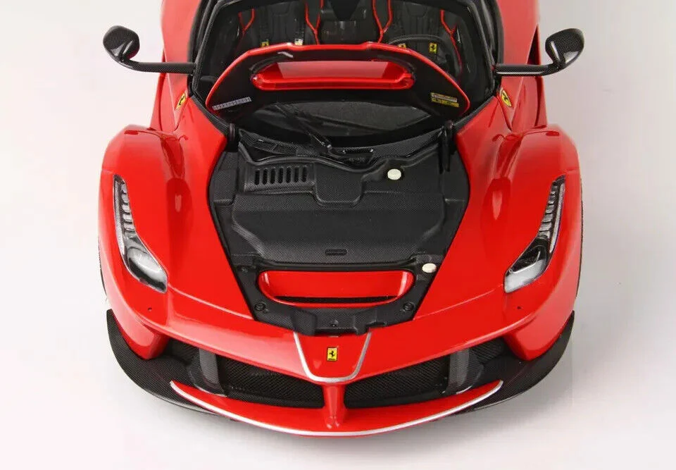 BBR 2016 Ferrari LaFerrari Aperta Spider Rosso Corsa (Ferrari Red) 1:18 - Image 3